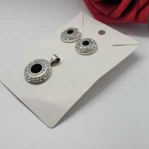 Earrings and pendant